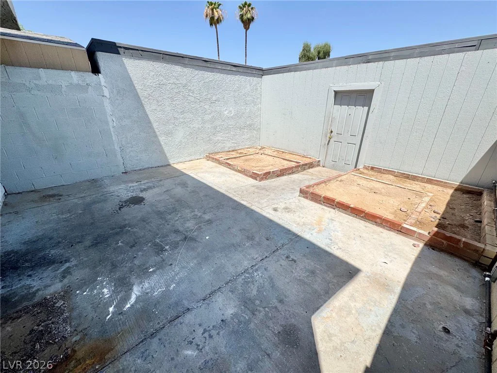 3911 Hartford, Las Vegas, NV 89102
