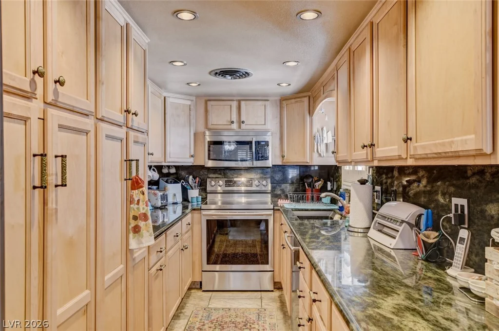 549 Bonita, Las Vegas, NV 89104
