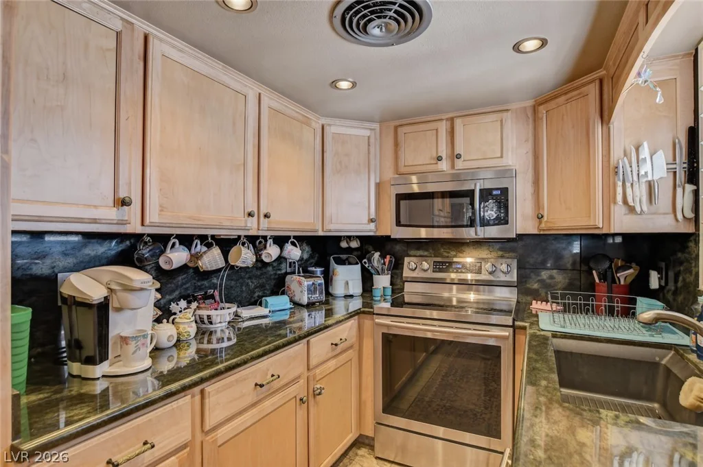 549 Bonita, Las Vegas, NV 89104