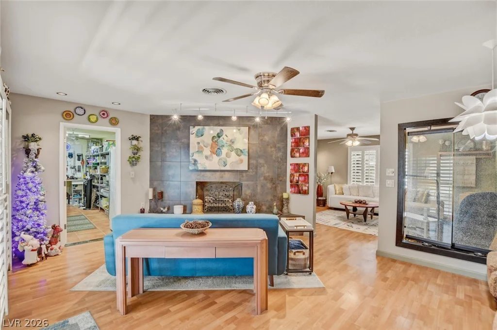 549 Bonita, Las Vegas, NV 89104