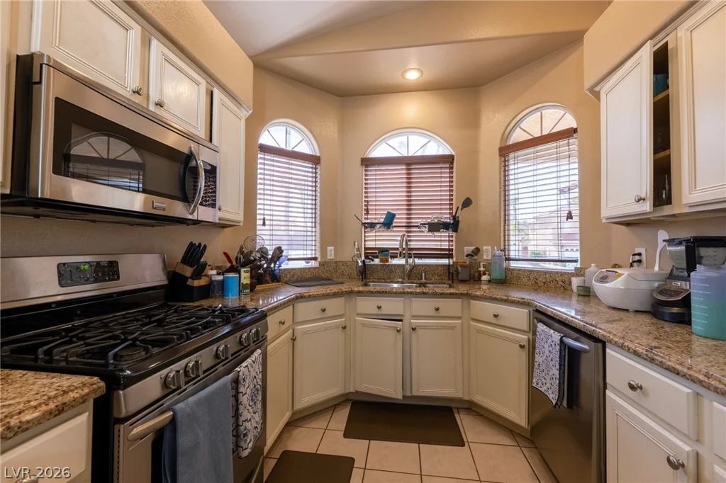 498 Beaconwood, Henderson, NV 89052