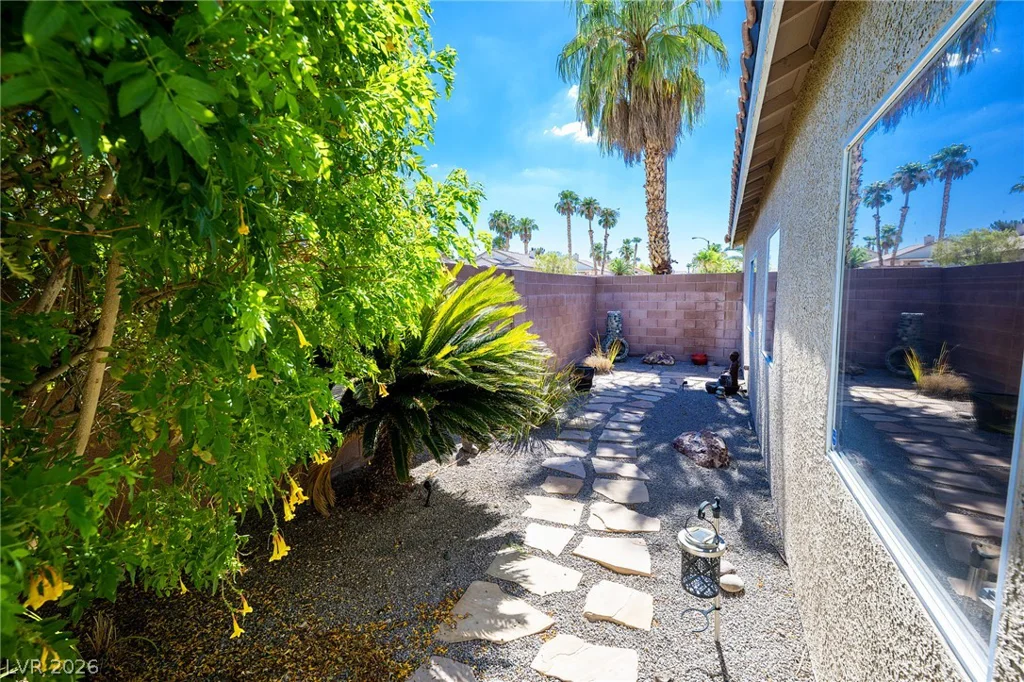 498 Beaconwood, Henderson, NV 89052