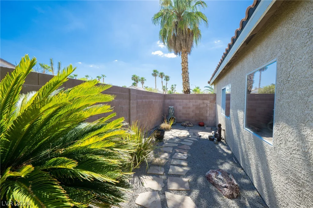 498 Beaconwood, Henderson, NV 89052