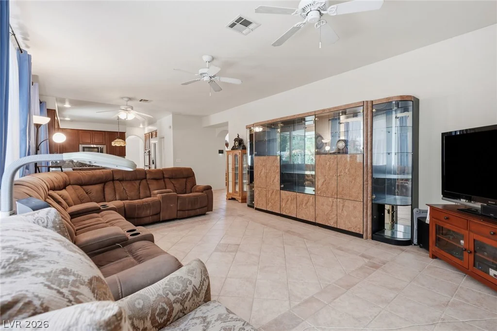 7789 Brook Valley, Las Vegas, NV 89123