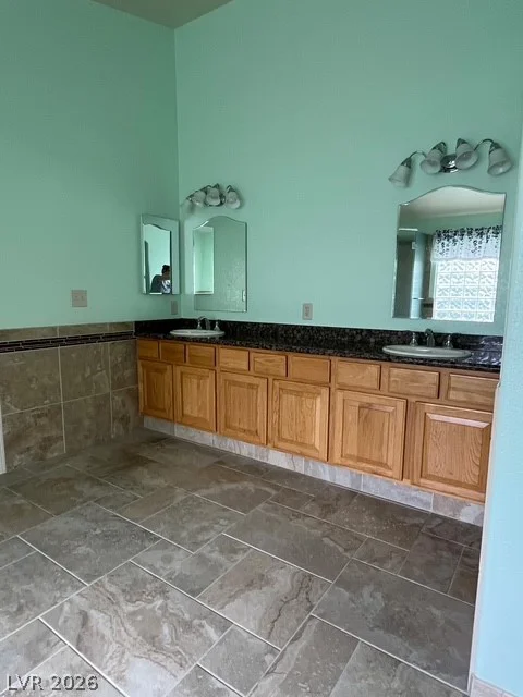 7789 Brook Valley, Las Vegas, NV 89123