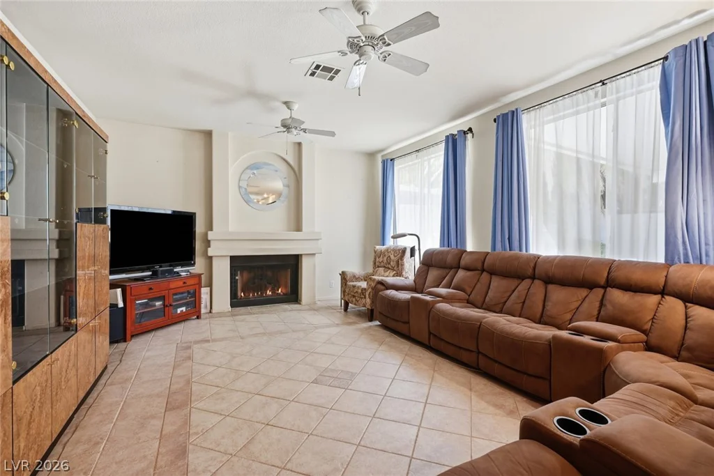 7789 Brook Valley, Las Vegas, NV 89123
