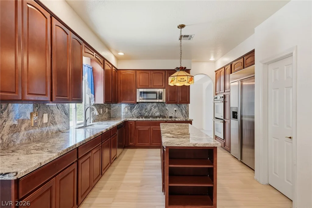7789 Brook Valley, Las Vegas, NV 89123