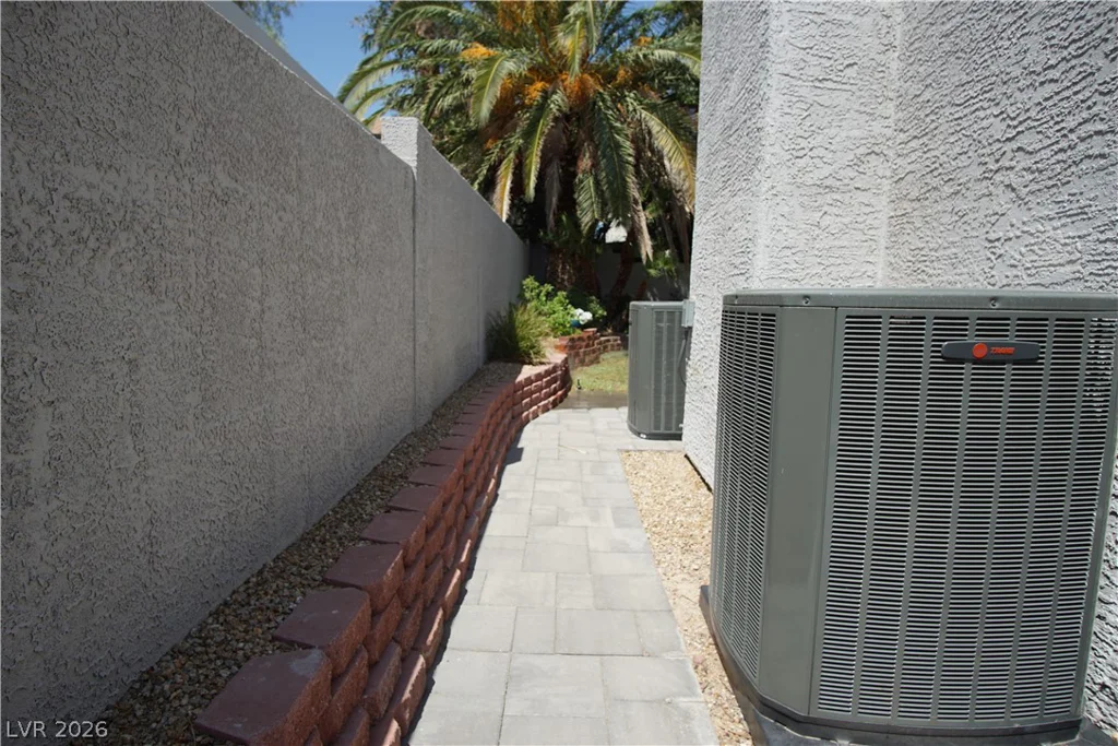 7789 Brook Valley, Las Vegas, NV 89123