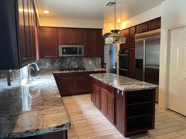 7789 Brook Valley, Las Vegas, NV 89123