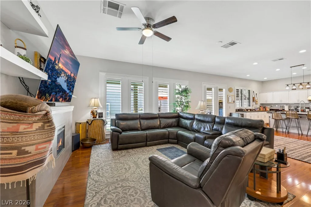 7135 Comanche Canyon, Las Vegas, NV 89113