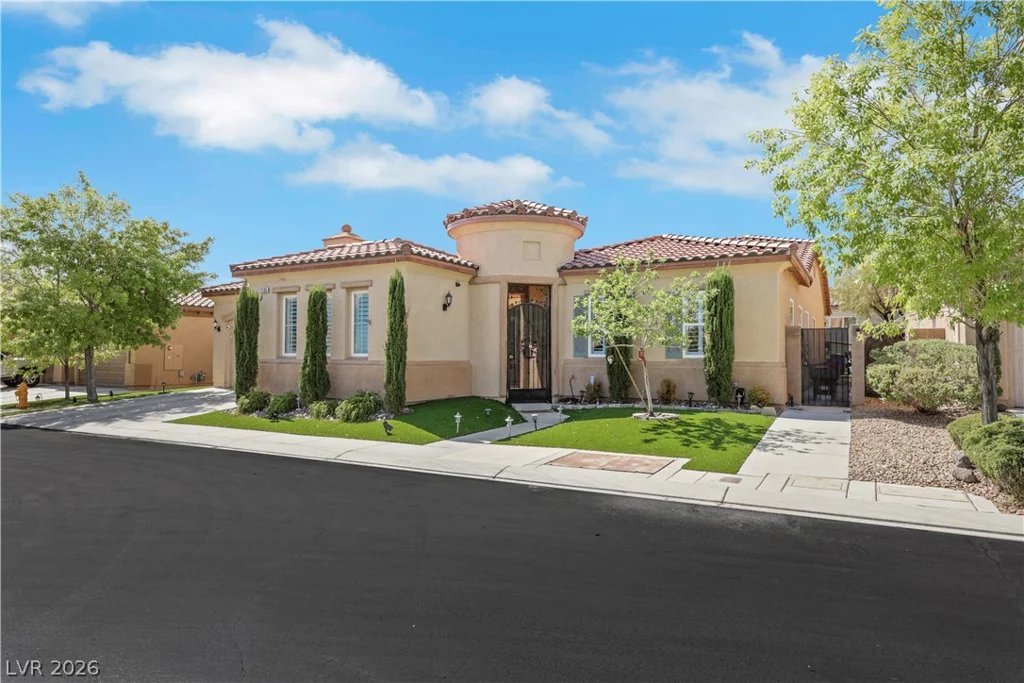 7135 Comanche Canyon, Las Vegas, NV 89113