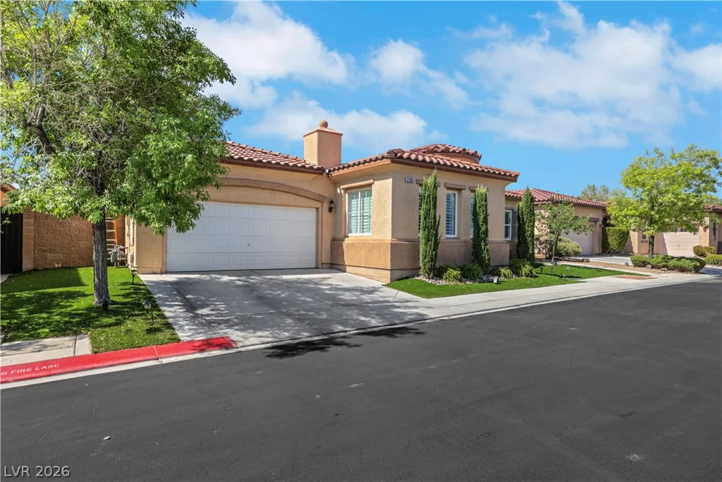 7135 Comanche Canyon, Las Vegas, NV 89113