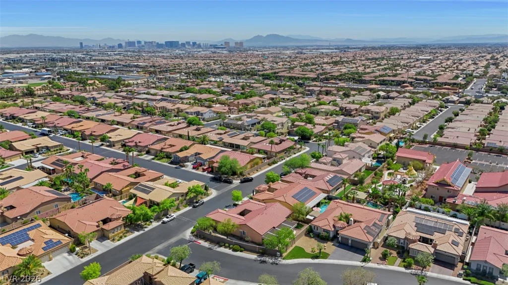 7135 Comanche Canyon, Las Vegas, NV 89113