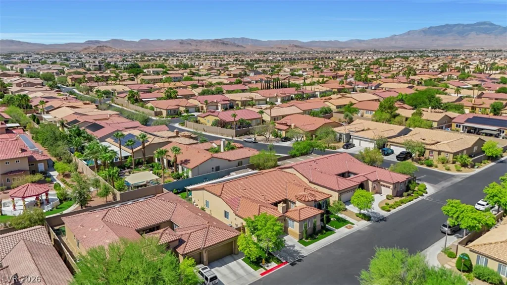 7135 Comanche Canyon, Las Vegas, NV 89113