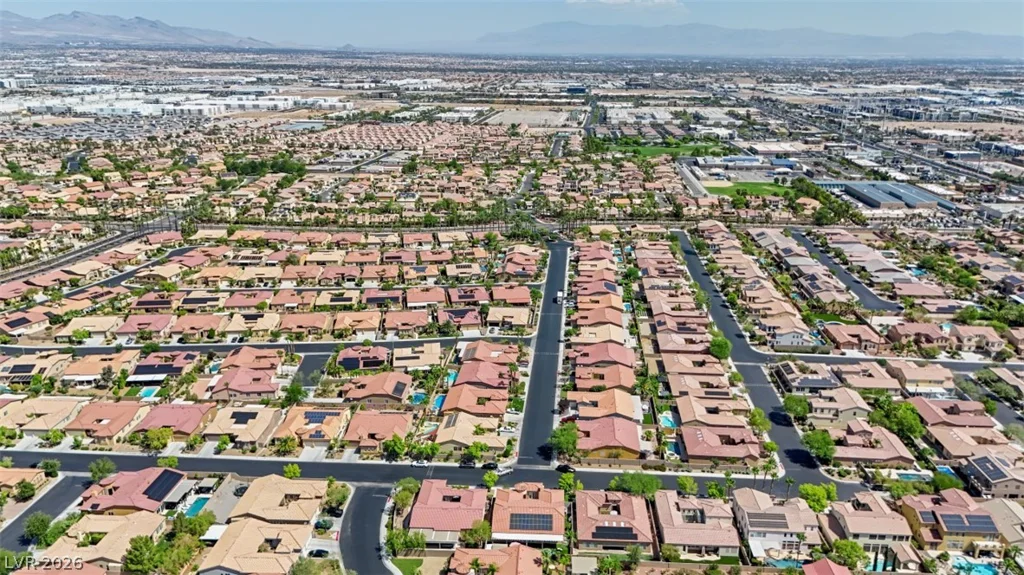 7135 Comanche Canyon, Las Vegas, NV 89113