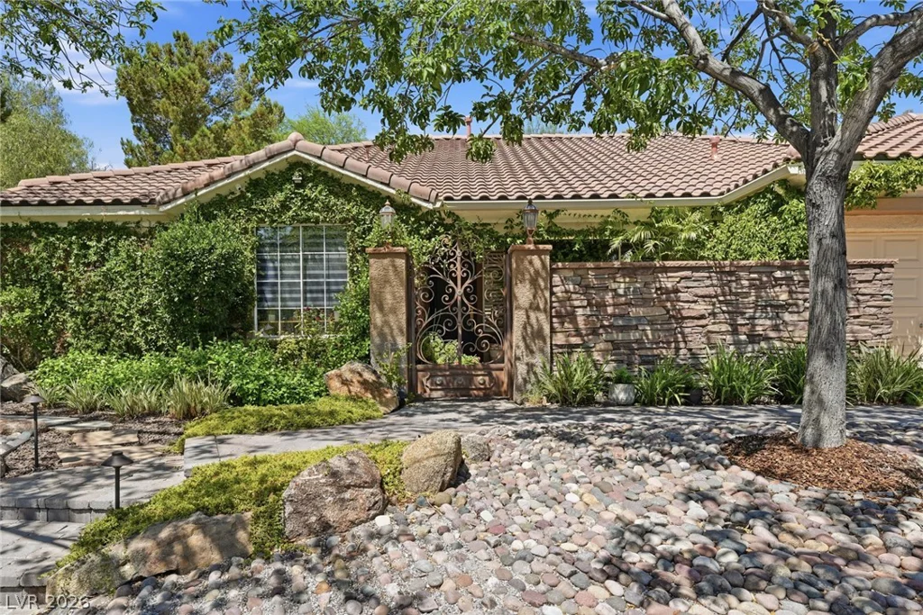 2753 Vikings Cove, Las Vegas, NV 89117