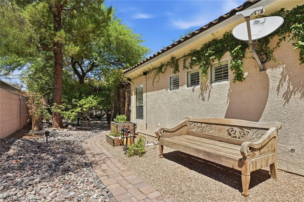 2753 Vikings Cove, Las Vegas, NV 89117