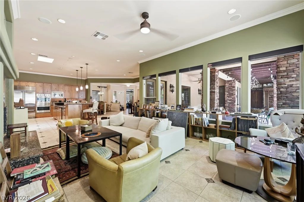 2753 Vikings Cove, Las Vegas, NV 89117