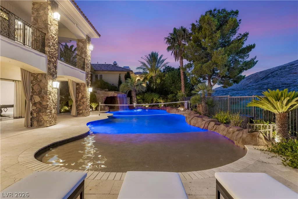 2793 Red Arrow, Las Vegas, NV 89135