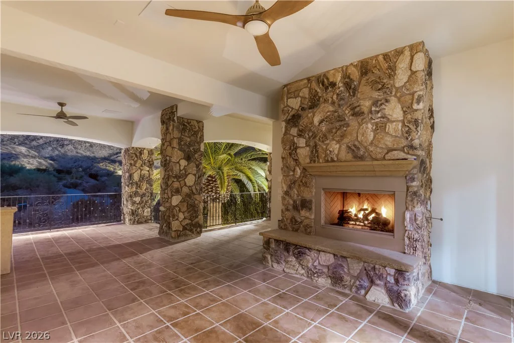 2793 Red Arrow, Las Vegas, NV 89135
