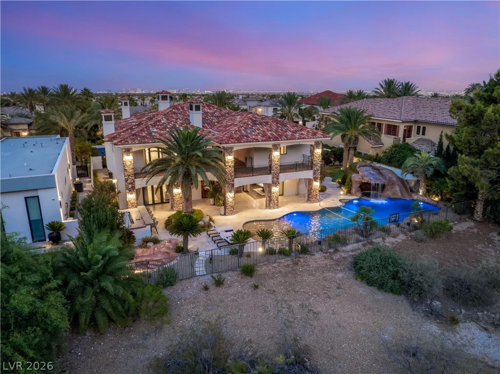 2793 Red Arrow, Las Vegas, NV 89135