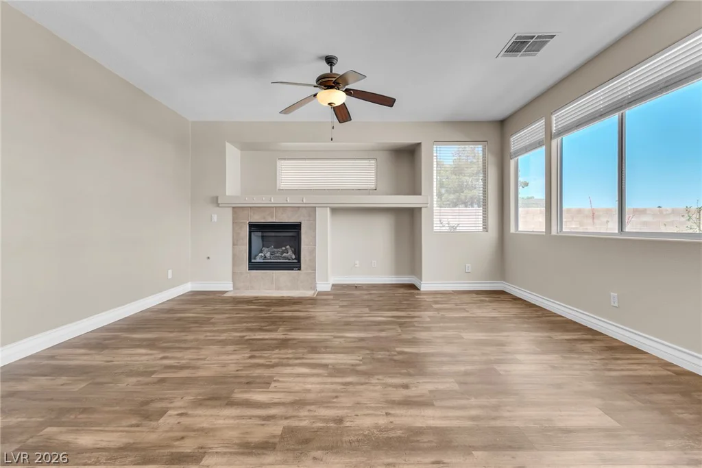 8130 Buffalo Clan, Las Vegas, NV 89131