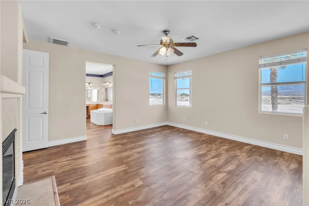 8130 Buffalo Clan, Las Vegas, NV 89131