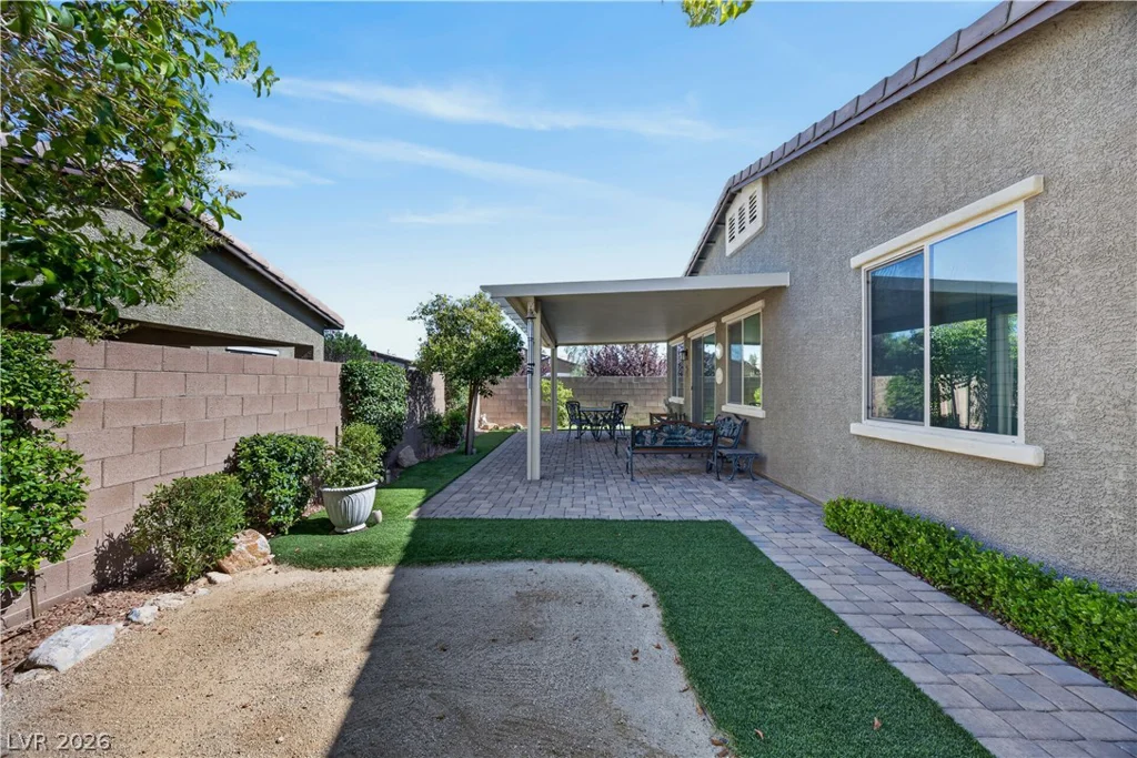 1844 Navajo Falls, Henderson, NV 89044