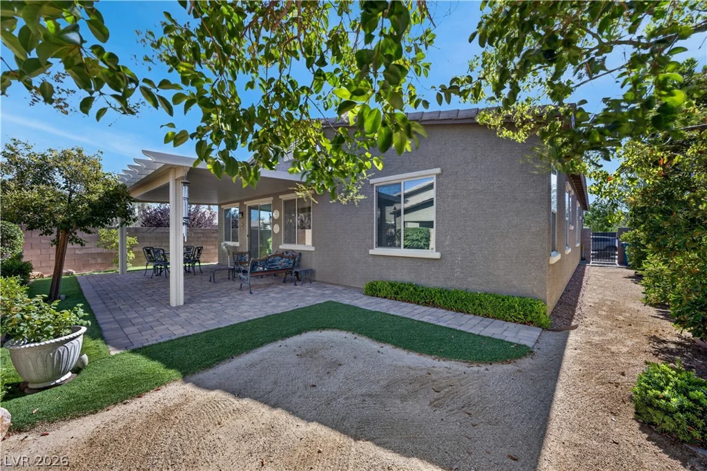 1844 Navajo Falls, Henderson, NV 89044
