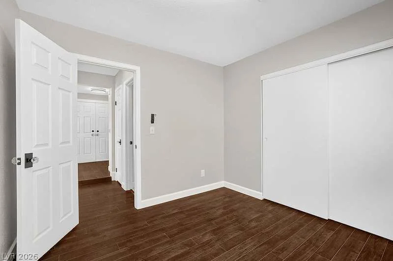 2521 Charteroak, Las Vegas, NV 89108