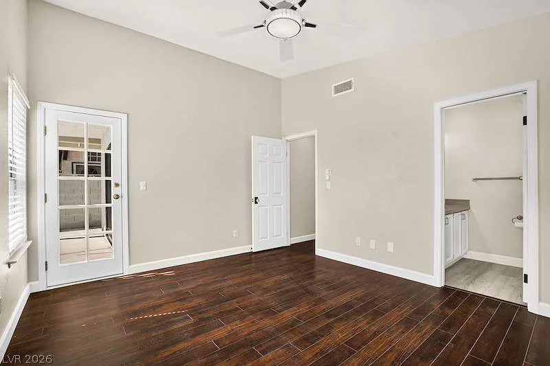 2521 Charteroak, Las Vegas, NV 89108
