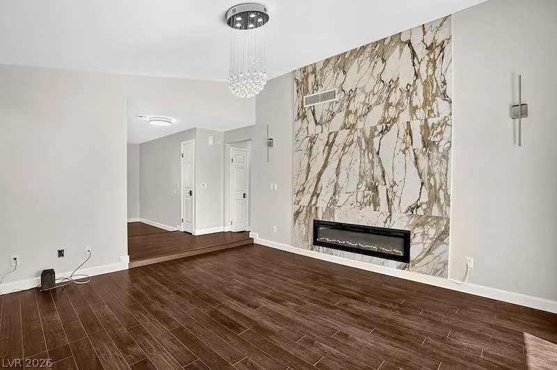 2521 Charteroak, Las Vegas, NV 89108