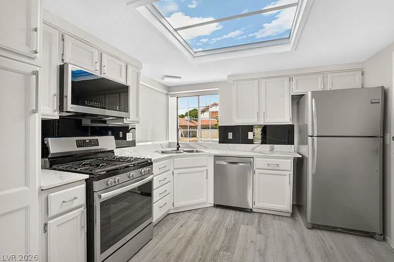 2521 Charteroak, Las Vegas, NV 89108