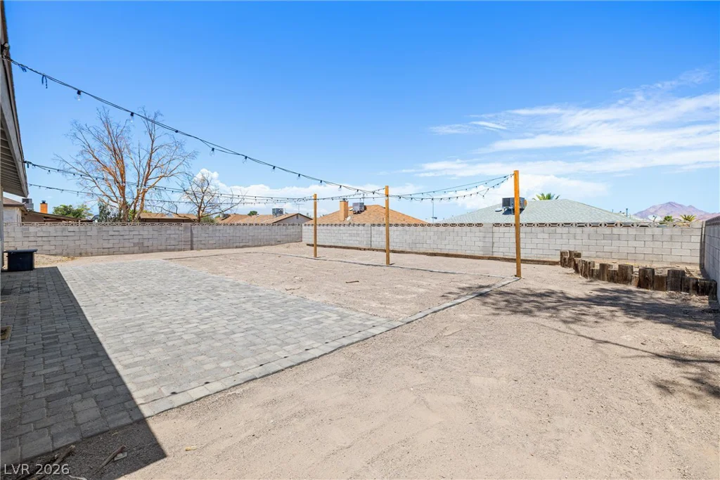 525 Van Dornum, Henderson, NV 89011
