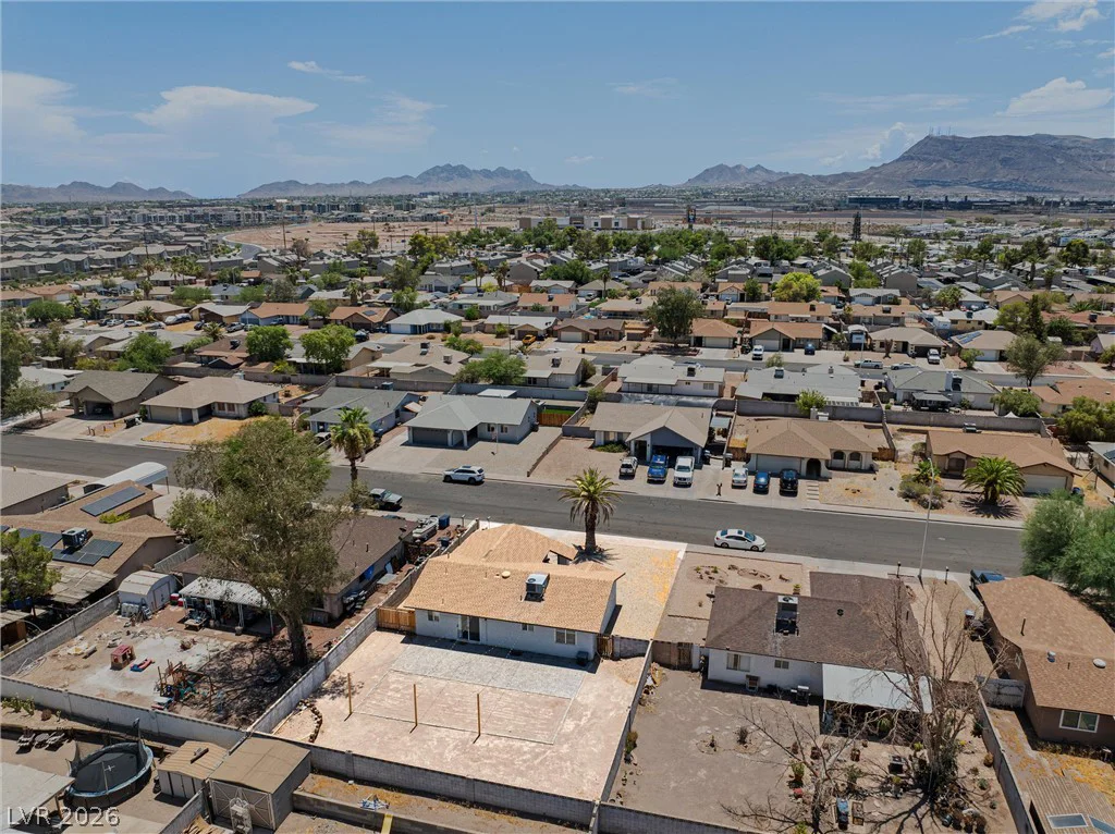 525 Van Dornum, Henderson, NV 89011