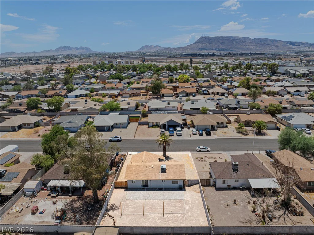 525 Van Dornum, Henderson, NV 89011