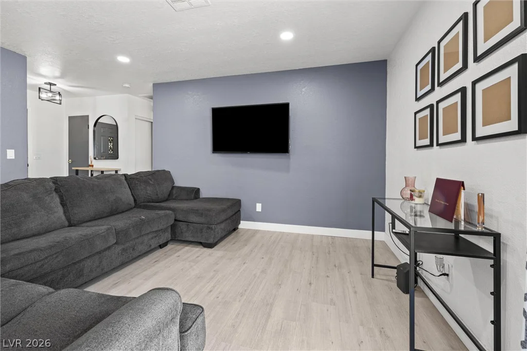 525 Van Dornum, Henderson, NV 89011
