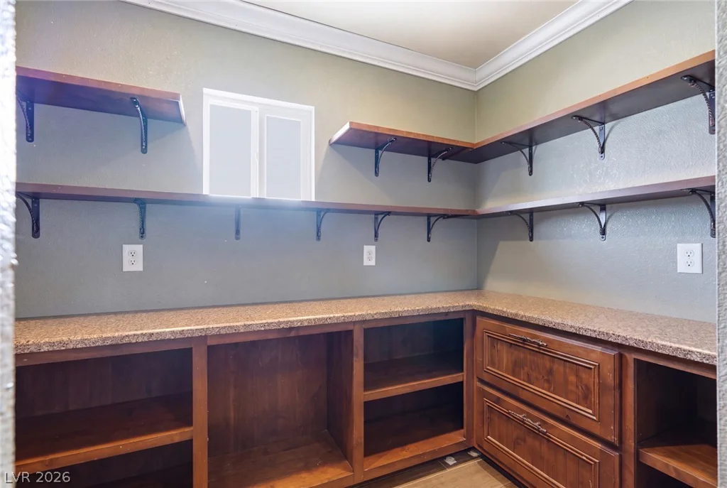 567 Dutchman, Henderson, NV 89011