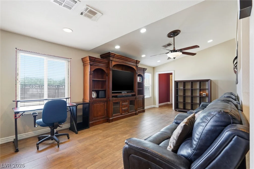 567 Dutchman, Henderson, NV 89011