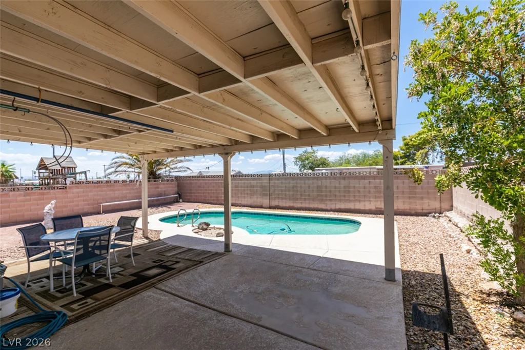 2349 Black Bush, Las Vegas, NV 89156
