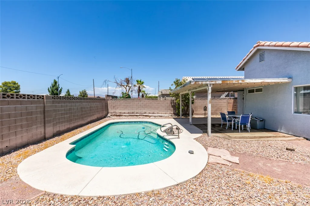 2349 Black Bush, Las Vegas, NV 89156