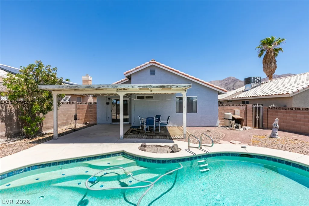 2349 Black Bush, Las Vegas, NV 89156