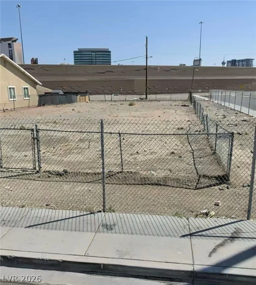 633 McWilliams, Las Vegas, NV 89106