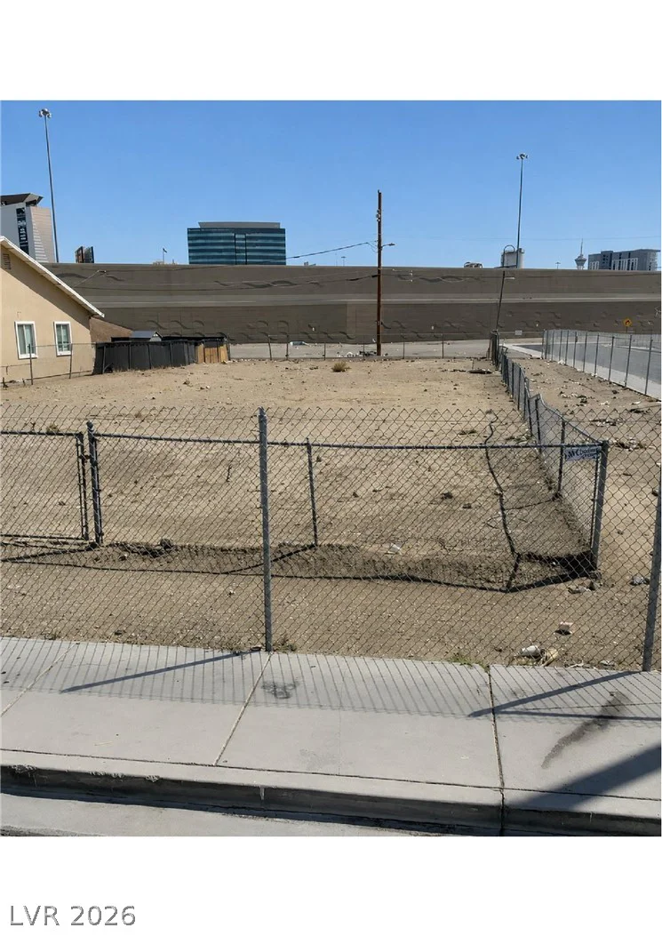 633 McWilliams, Las Vegas, NV 89106