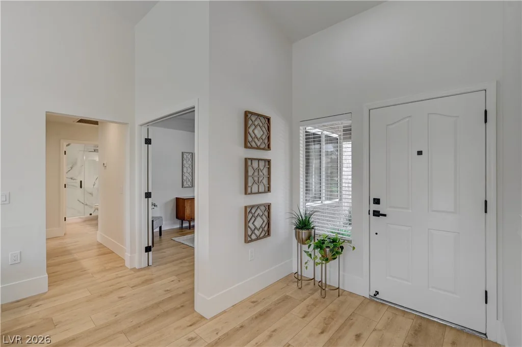 2728 Showcase, Las Vegas, NV 89134