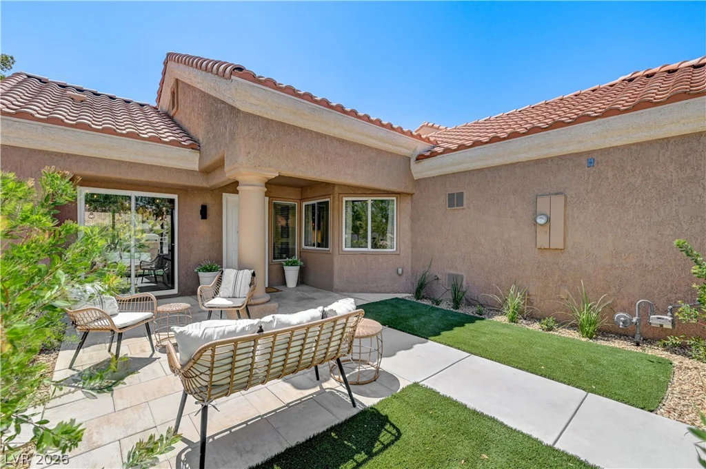 2728 Showcase, Las Vegas, NV 89134
