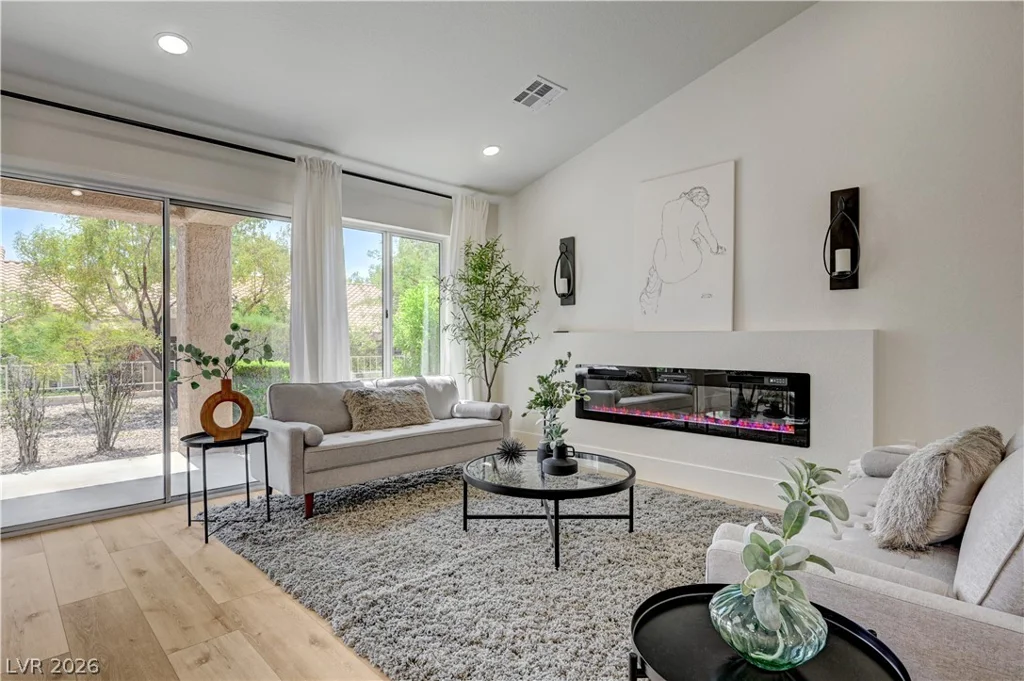 2728 Showcase, Las Vegas, NV 89134