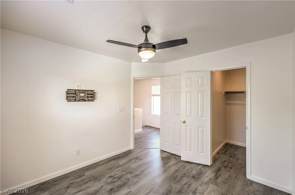 10340 Gunter Hill, Las Vegas, NV 89183
