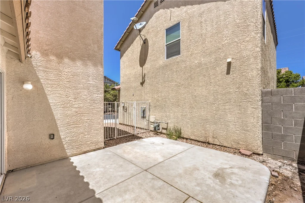 10340 Gunter Hill, Las Vegas, NV 89183