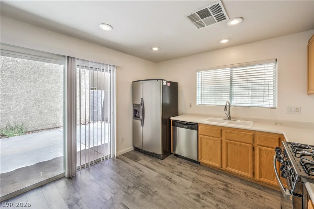10340 Gunter Hill, Las Vegas, NV 89183